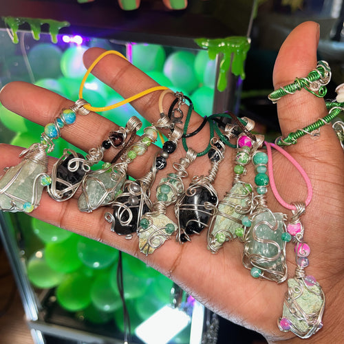 SPIN Crystal Accessories Vending Machine