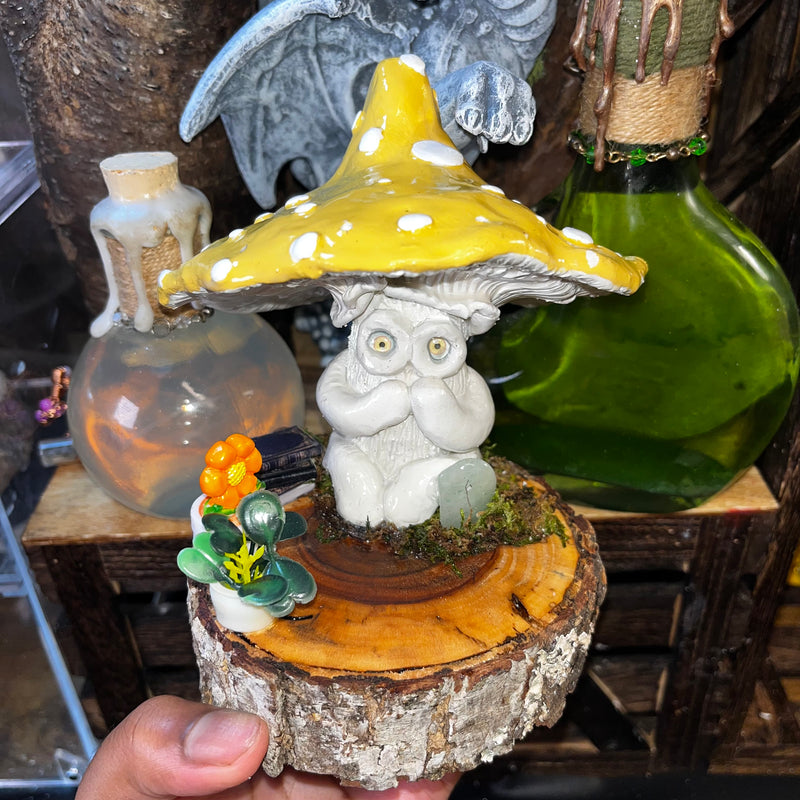 Mushroom Earring Holders